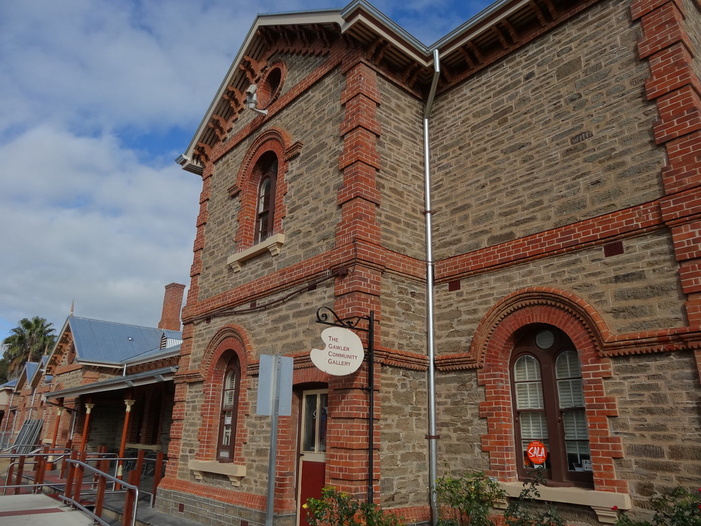 Photo: Gawler community centre building